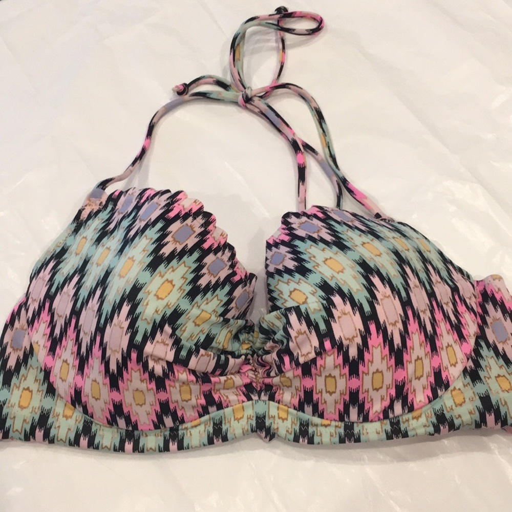 Victoria’s Secret bikini top